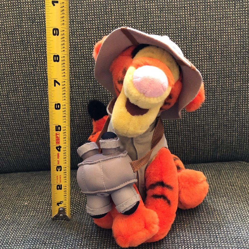 Disney Tigger in Safari Outfit - Picture 7 of 7